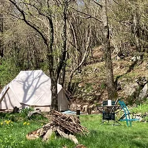 tente-tipi.hotels-rhonealpes.com/