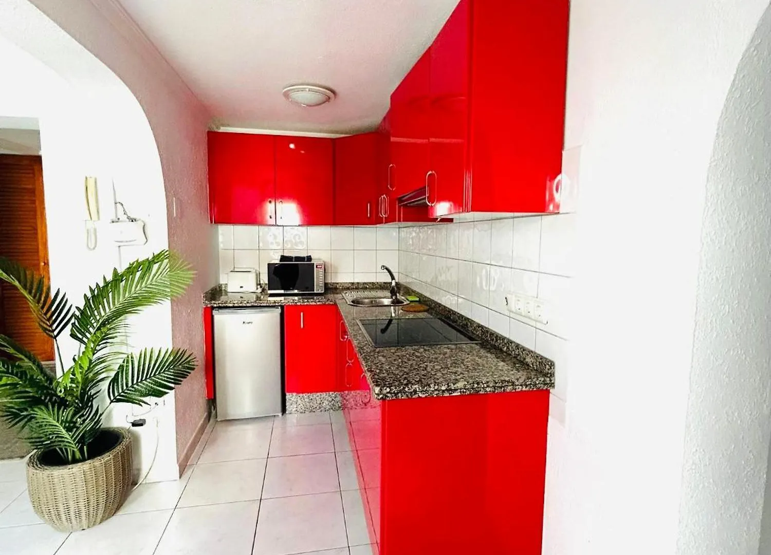 Beexclusive Apartamentos 아데제 아파트