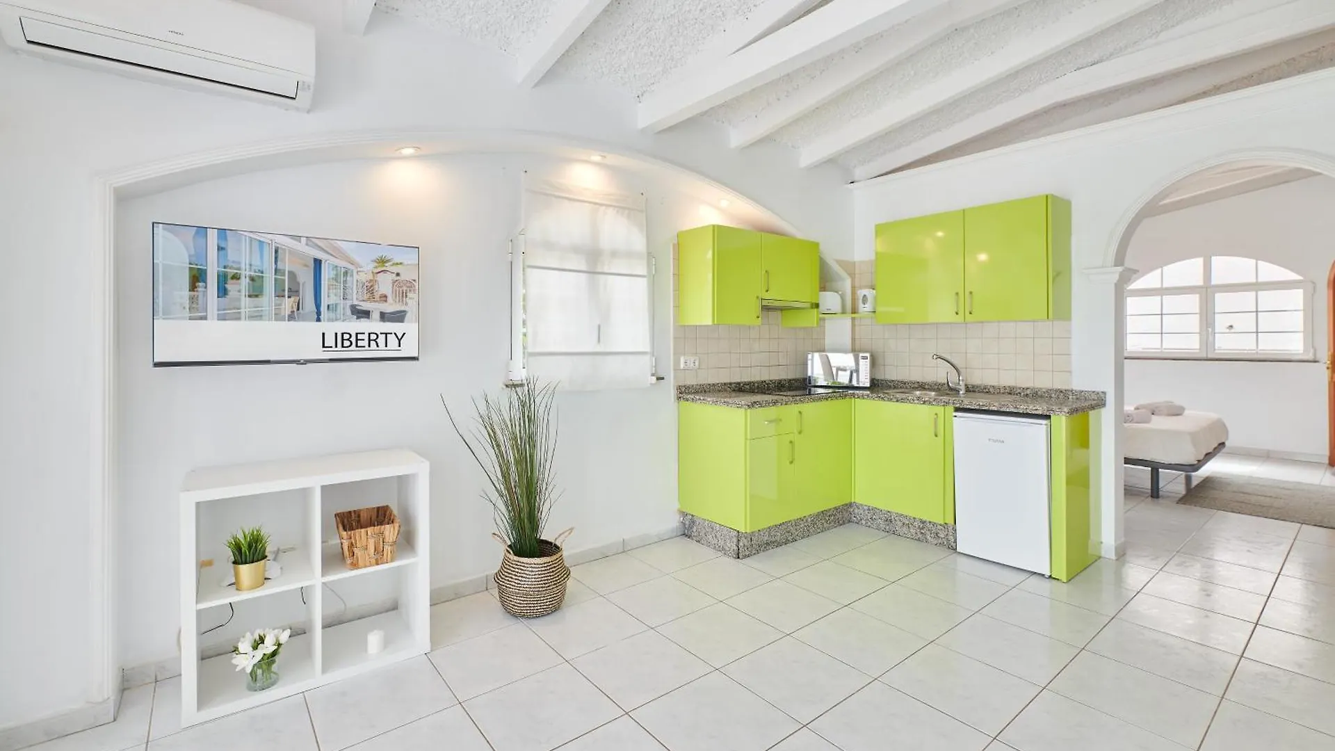 Beexclusive Apartamentos 아데제 스페인